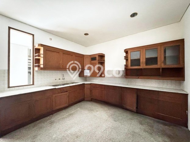 Hunian Modern Disewakan 5 Kamar di Kebayoran Baru Boleh Nego Hunian Modern Disewakan 5 Kamar di Kebayoran Baru Boleh Nego