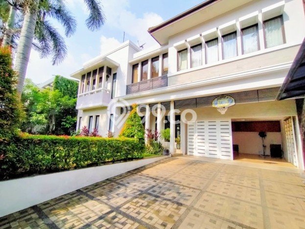 Hunian Bagus Disewakan di Kemang, Jakarta Selatan LT 668m2, LB 800m2 Hunian Bagus Disewakan di Kemang, Jakarta Selatan LT 668m2, LB 800m2