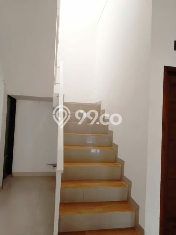 Rumah sewa siap pakai 3 Kamar Tidur di Pejaten, Jakarta Selatan Rumah sewa siap pakai 3 Kamar Tidur di Pejaten, Jakarta Selatan