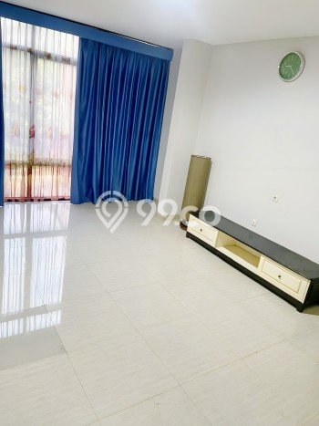 Sewa Rumah Murah di Kemang Jakarta Selatan dengan 4 KT Sewa Rumah Murah di Kemang Jakarta Selatan dengan 4 KT