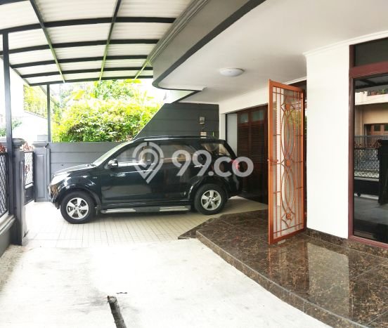 PREMIUM CHOICE! Rumah kawasan Kebayoran Baru, 4 KT, Area Strategis, LT 158m² Bangunan 220m² PREMIUM CHOICE! Rumah kawasan Kebayoran Baru, 4 KT, Area Strategis, LT 158m² Bangunan 220m²