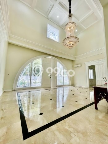 Sewa Rumah Strategis LT 820m2 / LB 1000m2 di Pondok Indah, Jakarta Selatan Sewa Rumah Strategis LT 820m2 / LB 1000m2 di Pondok Indah, Jakarta Selatan