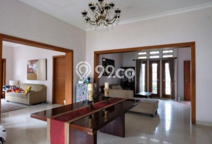 Ready to Use! Luxury House LT 576m2 Desain Elegan di Lebak Bulus Ready to Use! Luxury House LT 576m2 Desain Elegan di Lebak Bulus