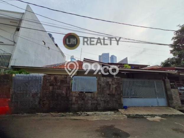 Ready to Use! Luxury House LT 272m2 Desain Elegan di Tomang Ready to Use! Luxury House LT 272m2 Desain Elegan di Tomang