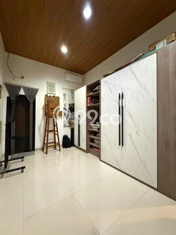 For Sale! Premium House LT 137m2 Desain Elegan di Tomang For Sale! Premium House LT 137m2 Desain Elegan di Tomang