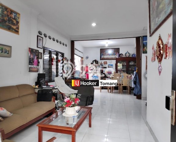 Rumah Nyaman LB 375m² View Gunung di Tomang, Jakarta Barat Rumah Nyaman LB 375m² View Gunung di Tomang, Jakarta Barat
