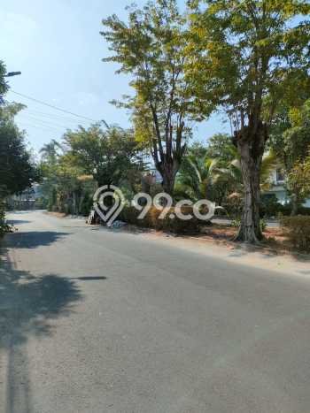 BEST INVESTMENT! Rumah di Kembangan, Luas 300m² Bangunan 130m² BEST INVESTMENT! Rumah di Kembangan, Luas 300m² Bangunan 130m²
