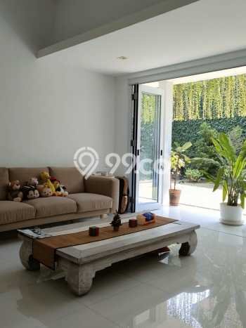 BEST INVESTMENT! Rumah di Kembangan, Luas 300m² Bangunan 130m² BEST INVESTMENT! Rumah di Kembangan, Luas 300m² Bangunan 130m²