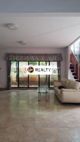 Rumah Luxury Modern Tanpa Renovasi di Tomang Jakarta Barat Rumah Luxury Modern Tanpa Renovasi di Tomang Jakarta Barat