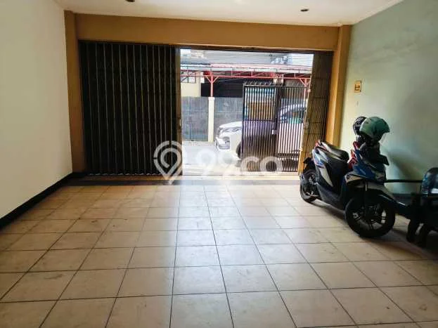 SPECIAL PRICE! Rumah di Duri Kepa, 3 KM, Dekat Fasilitas Umum, Luas 61m² LB 100m² SPECIAL PRICE! Rumah di Duri Kepa, 3 KM, Dekat Fasilitas Umum, Luas 61m² LB 100m²
