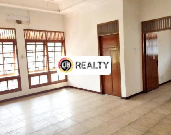 Hunian Elit LB 500m2 Siap Huni Desain Elegan di Kemanggisan, Jakarta Barat Hunian Elit LB 500m2 Siap Huni Desain Elegan di Kemanggisan, Jakarta Barat