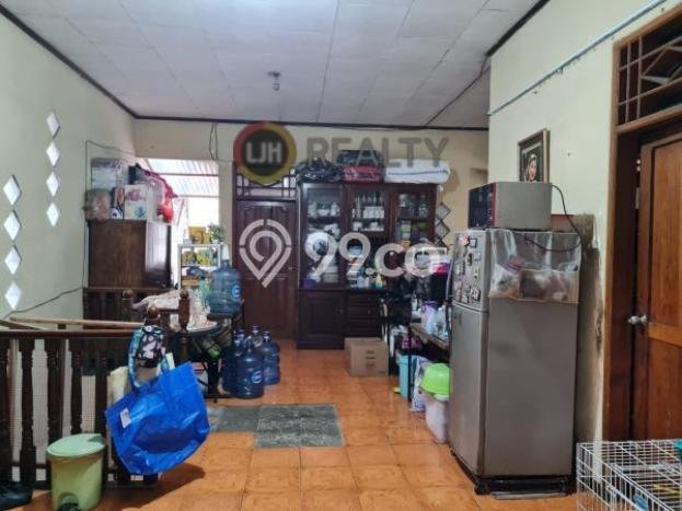 Rumah Nyaman 6 KT di Tomang, Jakarta Barat - LT 346m² Rumah Nyaman 6 KT di Tomang, Jakarta Barat - LT 346m²