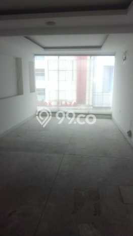 Ruko Dijual di Jakarta Barat LT 71m2 & LB 235m2 Lokasi Terbaik! Ruko Dijual di Jakarta Barat LT 71m2 & LB 235m2 Lokasi Terbaik!