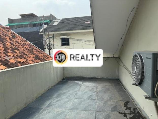 HUNIAN PREMIUM! Rumah kawasan Tomang, 4 KT, Area Berkembang, Luas 400m² LB 200m² HUNIAN PREMIUM! Rumah kawasan Tomang, 4 KT, Area Berkembang, Luas 400m² LB 200m²