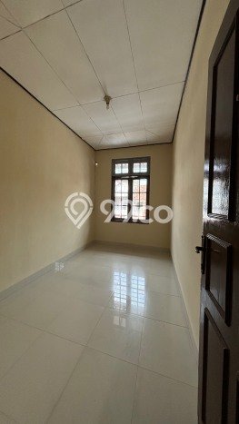 Disewakan! Rumah 5 Kamar Tidur &
3 Kamar Mandi di Tomang, Jakarta Barat Disewakan! Rumah 5 Kamar Tidur &
3 Kamar Mandi di Tomang, Jakarta Barat