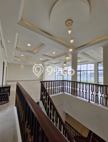 Rumah Mewah LB 700m2 Siap Huni Desain Elegan di Tomang, Jakarta Barat Rumah Mewah LB 700m2 Siap Huni Desain Elegan di Tomang, Jakarta Barat