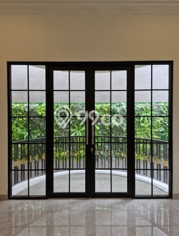 Rumah Mewah LB 700m2 Siap Huni Desain Elegan di Tomang, Jakarta Barat Rumah Mewah LB 700m2 Siap Huni Desain Elegan di Tomang, Jakarta Barat