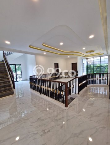 Rumah Mewah LB 700m2 Siap Huni Desain Elegan di Tomang, Jakarta Barat Rumah Mewah LB 700m2 Siap Huni Desain Elegan di Tomang, Jakarta Barat