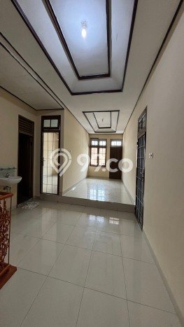 Disewakan! Rumah 5 Kamar Tidur &
3 Kamar Mandi di Tomang, Jakarta Barat Disewakan! Rumah 5 Kamar Tidur &
3 Kamar Mandi di Tomang, Jakarta Barat