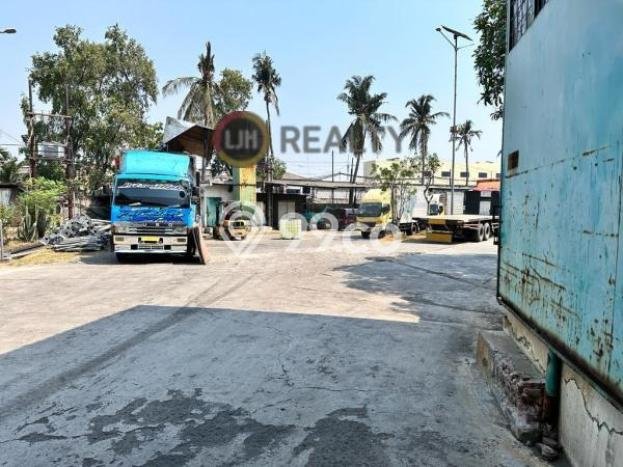 Unit Gudang Dijual di Jakarta Barat LT 11976m2 & LB 5000m2 Unit Gudang Dijual di Jakarta Barat LT 11976m2 & LB 5000m2