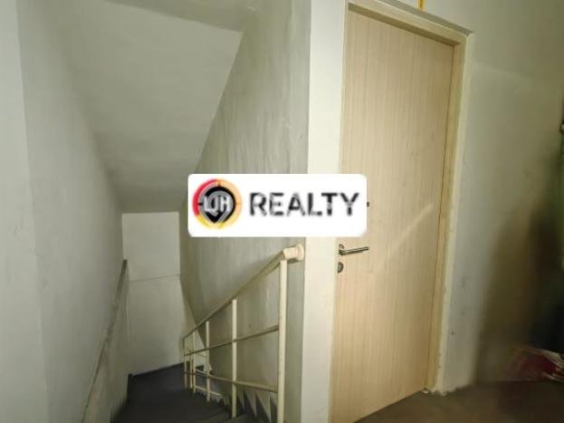 Ruko Dijual di Jakarta Pusat LT 64m2 & LB 240m2 Lokasi Terbaik! Ruko Dijual di Jakarta Pusat LT 64m2 & LB 240m2 Lokasi Terbaik!