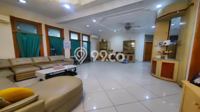 Rumah Luxury Modern Siap Huni di Otista Jakarta Timur Rumah Luxury Modern Siap Huni di Otista Jakarta Timur
