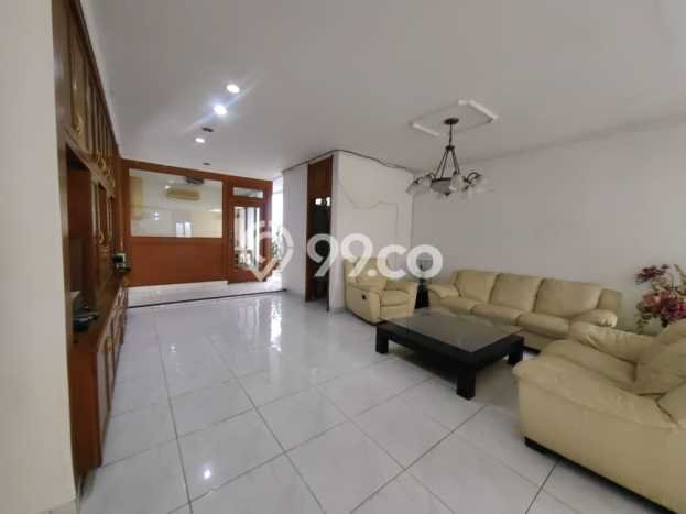 SPECIAL LISTING! Rumah area Tanjung Duren Utara, 3 KT, Akses Fasilitas, Luas 337m² LB 341m² SPECIAL LISTING! Rumah area Tanjung Duren Utara, 3 KT, Akses Fasilitas, Luas 337m² LB 341m²