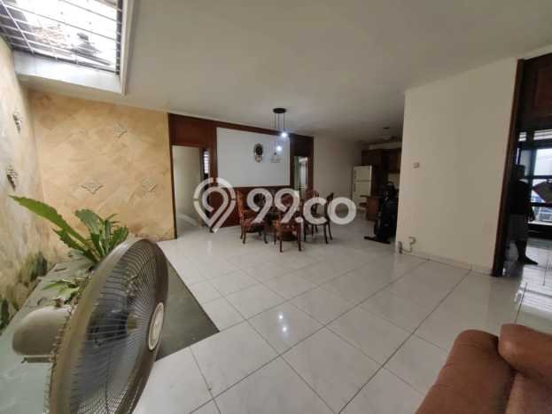 SPECIAL LISTING! Rumah area Tanjung Duren Utara, 3 KT, Akses Fasilitas, Luas 337m² LB 341m² SPECIAL LISTING! Rumah area Tanjung Duren Utara, 3 KT, Akses Fasilitas, Luas 337m² LB 341m²