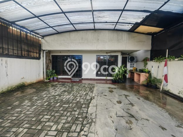 Rumah Elit Modern Siap Huni di Kedoya Selatan Jakarta Barat Rumah Elit Modern Siap Huni di Kedoya Selatan Jakarta Barat