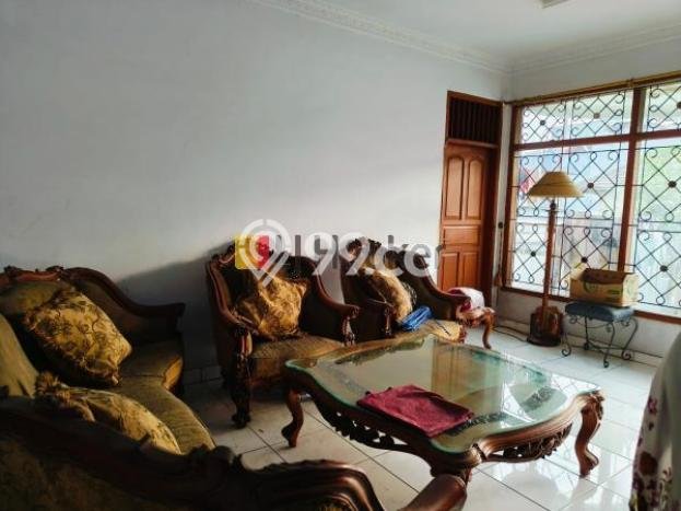 Jual Segera Rumah 9 KT 4 KM di Tomang, Jakarta Barat Jual Segera Rumah 9 KT 4 KM di Tomang, Jakarta Barat