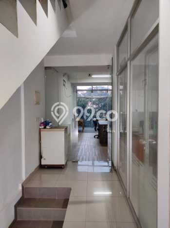 LOKASI STRATEGIS! Ruko di Tanjung Duren, Luas 200m2m², Pengunjung Tinggi LOKASI STRATEGIS! Ruko di Tanjung Duren, Luas 200m2m², Pengunjung Tinggi