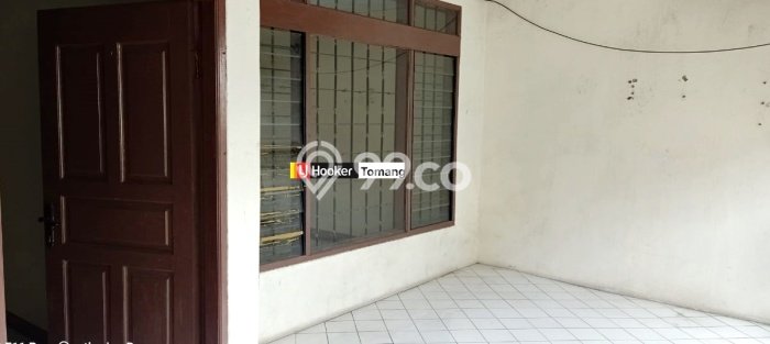 Rumah di Tomang, Dekat Pusat Kota, 3 KT Rumah di Tomang, Dekat Pusat Kota, 3 KT