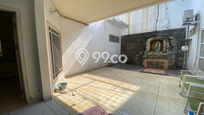 Rumah Tenang area Kav DKI, 3 KM, LT 250m² LB 250m² Rumah Tenang area Kav DKI, 3 KM, LT 250m² LB 250m²