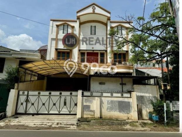 Ready to Use! Luxury House LT 264m2 Desain Elegan di Tomang Ready to Use! Luxury House LT 264m2 Desain Elegan di Tomang
