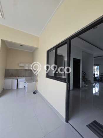 Rumah Luas Asri 4 KT Siap Pakai di Cikupa Citra Raya Tangerang Rumah Luas Asri 4 KT Siap Pakai di Cikupa Citra Raya Tangerang