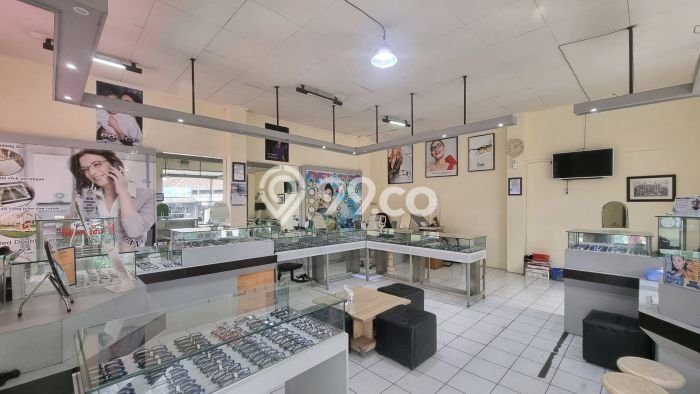 Lokasi Strategis! Dijual Ruko Bisnis di Regol, Bandung Kondisi Baik Lokasi Strategis! Dijual Ruko Bisnis di Regol, Bandung Kondisi Baik