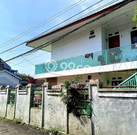 Hunian Elit LB 400m2 Siap Pakai Desain Elegan di Cikutra, Bandung Hunian Elit LB 400m2 Siap Pakai Desain Elegan di Cikutra, Bandung