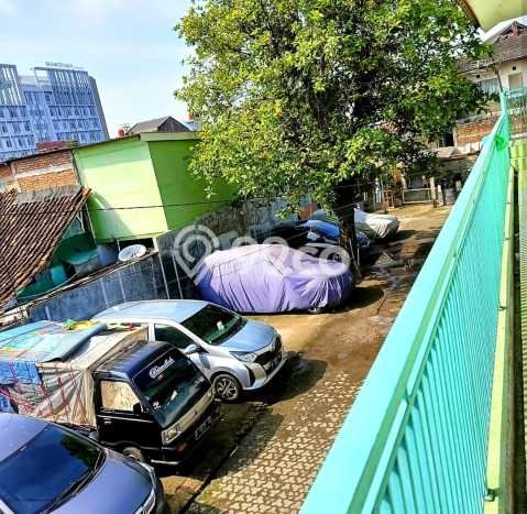 Hunian Elit LB 400m2 Siap Pakai Desain Elegan di Cikutra, Bandung Hunian Elit LB 400m2 Siap Pakai Desain Elegan di Cikutra, Bandung
