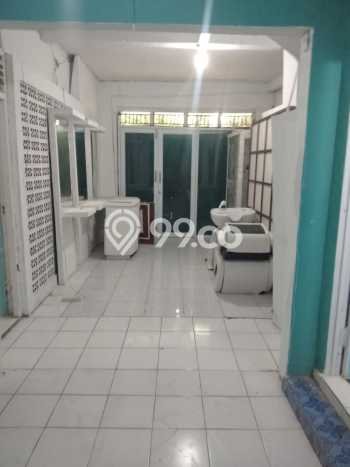 Disewakan! Rumah 10 Kamar Tidur &
10 Kamar Mandi di Pasteur, Bandung Disewakan! Rumah 10 Kamar Tidur &
10 Kamar Mandi di Pasteur, Bandung