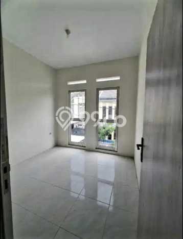 For Sale Rumah 3 Kamar Lokasi Ideal Bagus dan Strategis di Antapani For Sale Rumah 3 Kamar Lokasi Ideal Bagus dan Strategis di Antapani