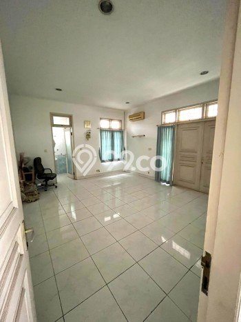 Rumah Mewah LB 200m2 Siap Huni Desain Elegan di Citra Garden, Jakarta Barat Rumah Mewah LB 200m2 Siap Huni Desain Elegan di Citra Garden, Jakarta Barat