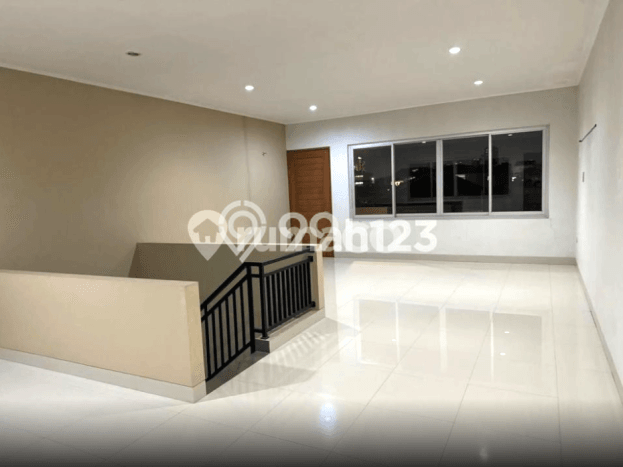 Rumah Minimalis 4 KT di Taman Ratu Jakarta Barat Semi Furnished Rumah Minimalis 4 KT di Taman Ratu Jakarta Barat Semi Furnished