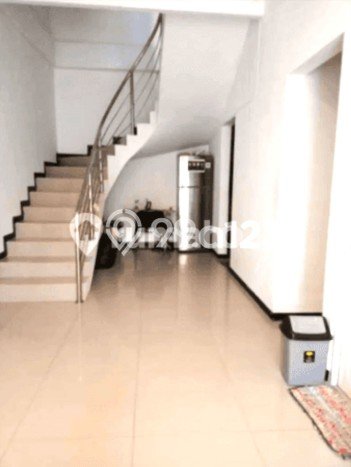Rumah Elit Modern Siap Huni di Cideng Jakarta Pusat Rumah Elit Modern Siap Huni di Cideng Jakarta Pusat