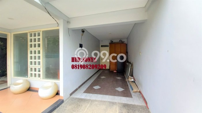 Dijual Rumah Luas Elegan Dengan View Cantik di Tomang, Jakarta Barat Dijual Rumah Luas Elegan Dengan View Cantik di Tomang, Jakarta Barat