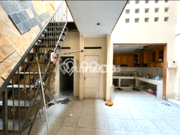 Dijual Rumah Mewah Elegan Dengan View Eksklusif di Tomang, Jakarta Barat Dijual Rumah Mewah Elegan Dengan View Eksklusif di Tomang, Jakarta Barat