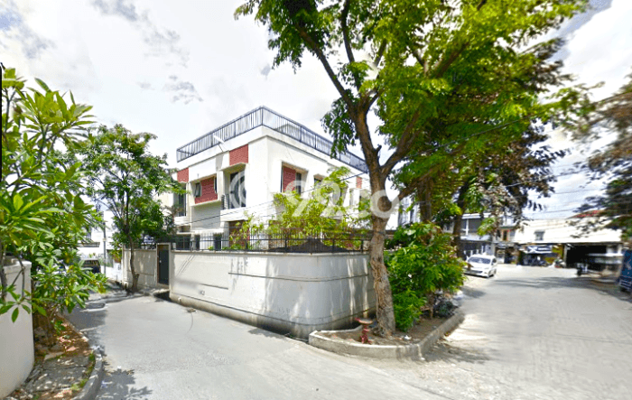 Jual Rumah Mewah Megah Dengan View Cantik di Taman Ratu, Jakarta Barat Jual Rumah Mewah Megah Dengan View Cantik di Taman Ratu, Jakarta Barat