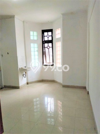 Rumah Luxury Modern Tanpa Renovasi di Green Ville Jakarta Barat Rumah Luxury Modern Tanpa Renovasi di Green Ville Jakarta Barat