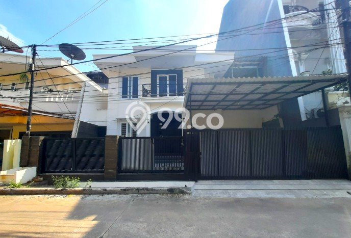 Rumah Elit Modern Tanpa Renovasi di Green Ville Jakarta Barat Rumah Elit Modern Tanpa Renovasi di Green Ville Jakarta Barat