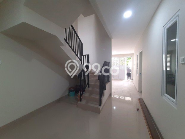 Hunian Mewah LB 200m2 Siap Pakai Desain Elegan di Tomang, Jakarta Barat Hunian Mewah LB 200m2 Siap Pakai Desain Elegan di Tomang, Jakarta Barat