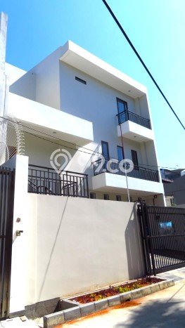 Rumah Luxury Modern Siap Huni di Green Ville Jakarta Barat Rumah Luxury Modern Siap Huni di Green Ville Jakarta Barat